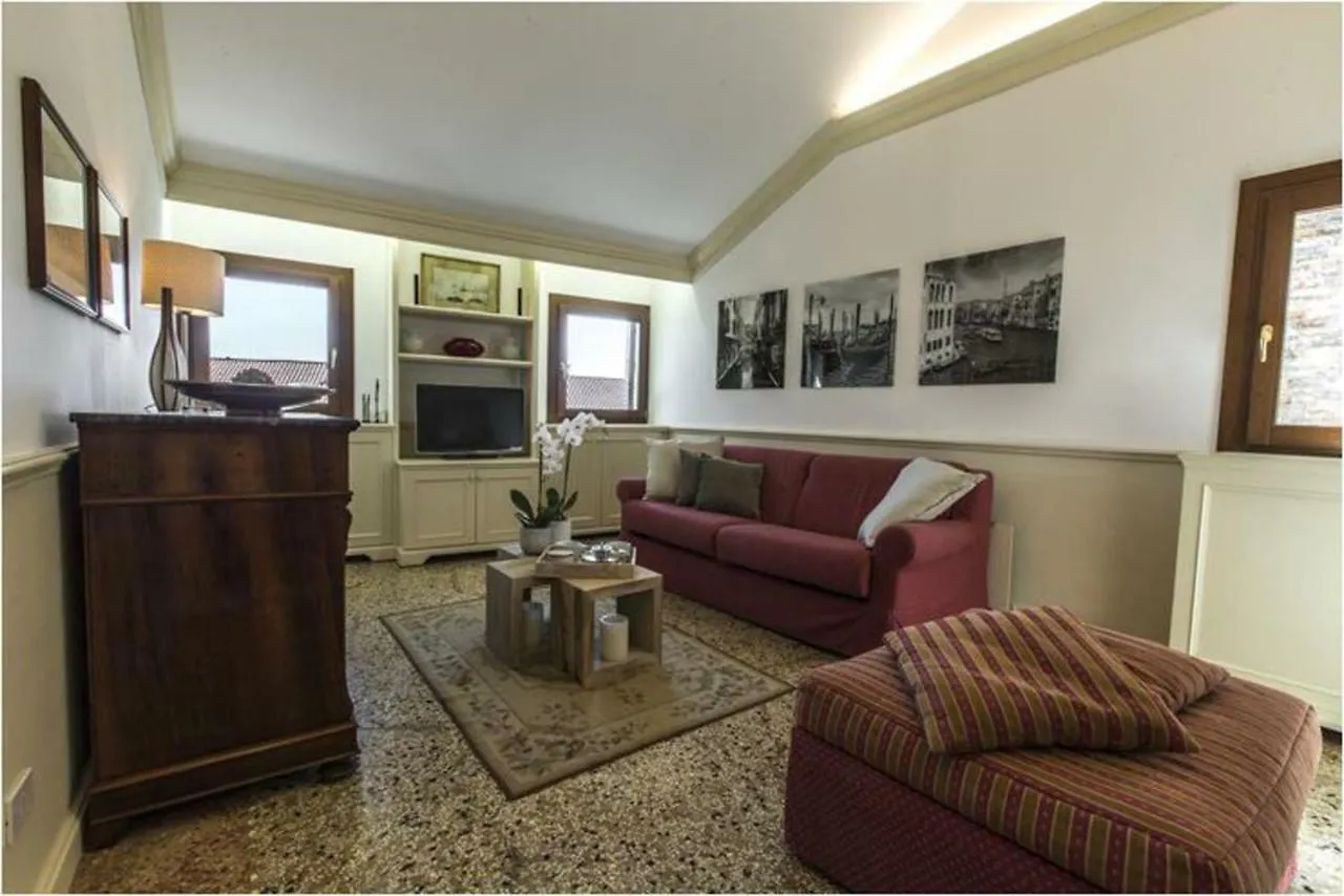 Lovely San Basilio Apartment